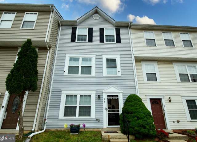Property at 323 Moseby Ct, Manassas Park, VA 20111, 3 beds, 2 baths