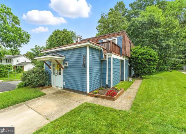 Property at 2498 Paxton St, Woodbridge, VA 22192, 3 beds, 2.5 baths