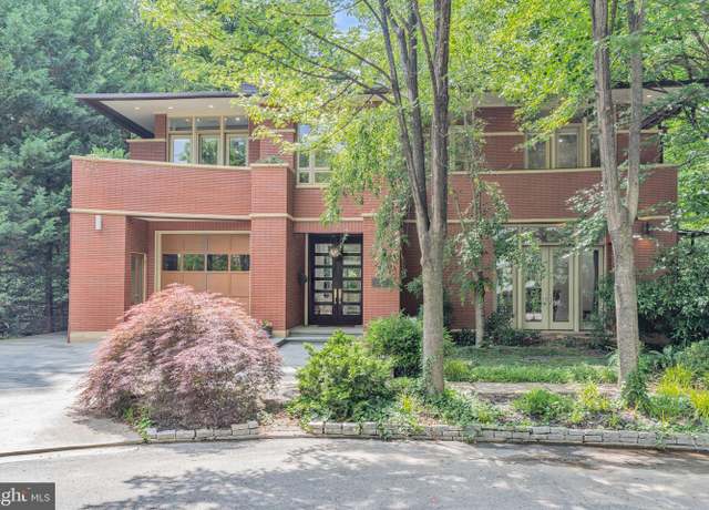 Property at 2807 Chesterfield Pl NW, Washington, DC 20008, 5 beds, 5.5 baths