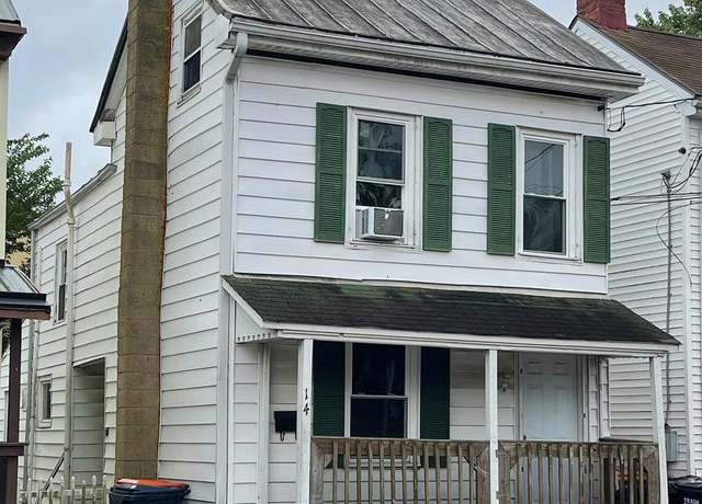 Property at 14 W Lake St, Middletown, DE 19709, 2 beds, 1 bath