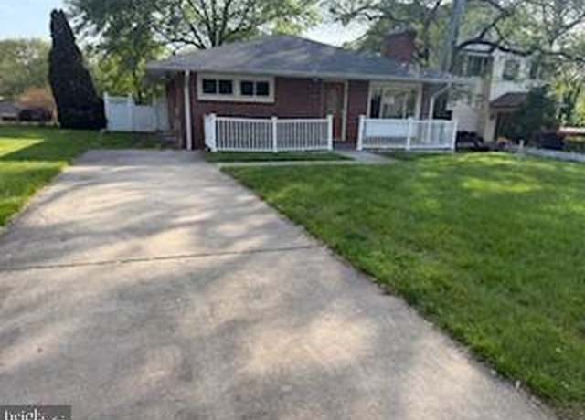 Property at 7686 Briar Ln, Pasadena, MD 21122, 3 beds, 2.5 baths