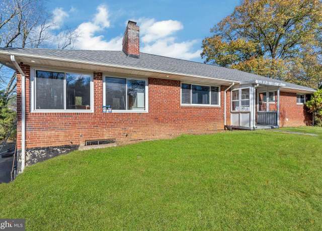 Property at 12310 Woodmore Rd, Bowie, MD 20721, 4 beds, 2.5 baths