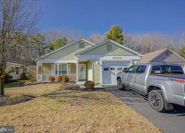 Property at 134 Buckingham Dr, Southampton, NJ 08088, 2 beds, 2 baths