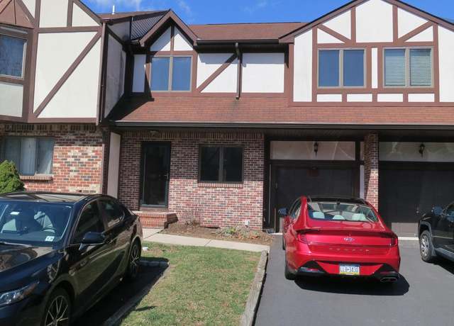 Property at 4 Boleyn Ct, Ewing, NJ 08628, 3 beds, 2.5 baths