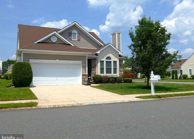 Property at 32 Eagleswood Dr, Waretown, NJ 08758, 3 beds, 3 baths