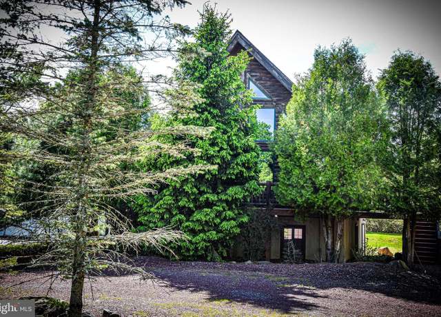Property at 91 Penn Forest Trl, Albrightsville, PA 18210, 5 beds, 3 baths