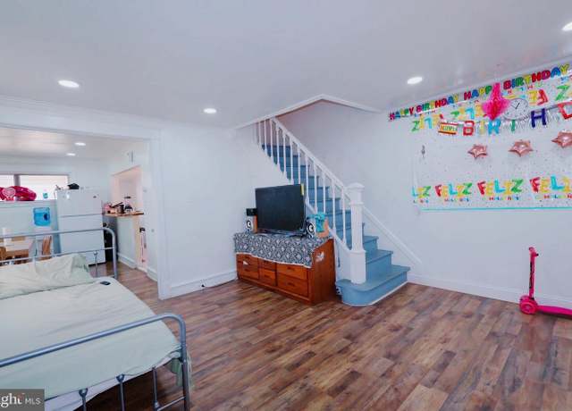 Property at 153 Overhill Rd, Upper Darby, PA 19082, 3 beds, 2 baths