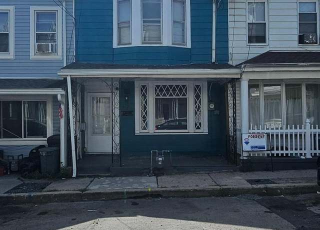 Property at 613 W Race St, Pottsville, PA 17901, 3 beds, 1 bath