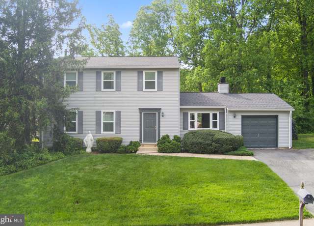 Property at 9801 Pulham Rd, Burke, VA 22015, 4 beds, 2.5 baths