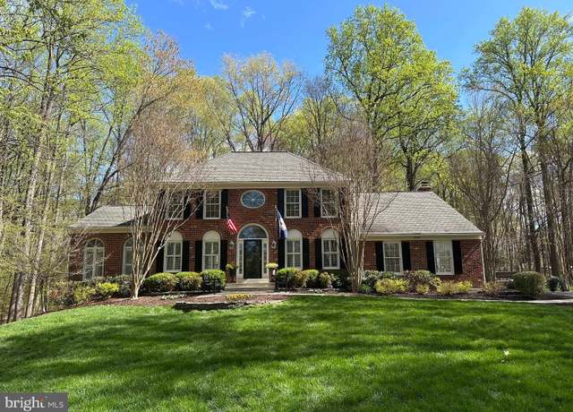 Property at 10608 Winslow Dr, Fairfax Station, VA 22039, 4 beds, 2.5 baths