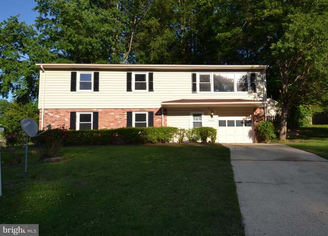 Property at 7103 Galgate Dr, Springfield, VA 22152, 5 beds, 3 baths