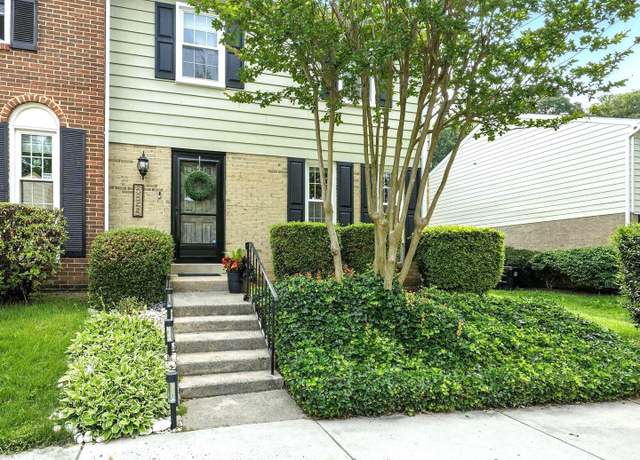 Property at 5845 Banning Pl, Burke, VA 22015, 3 beds, 2.5 baths