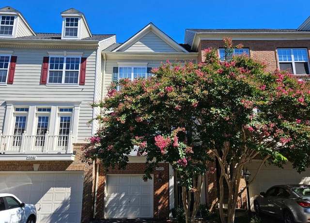Property at 43802 Lees Mill Sq, Leesburg, VA 20176, 4 beds, 2 baths