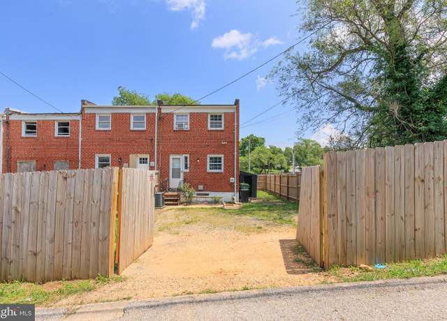 Property at 3826 W Bay Ave, Baltimore, MD 21225, 3 beds, 2 baths