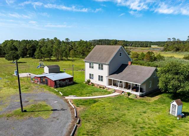 Property at 3774 Country Club Rd, Crisfield, MD 21817, 4 beds, 3 baths