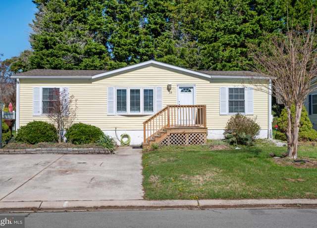 Property at 15 Anchor Way Dr, Berlin, MD 21811, 3 beds, 2 baths
