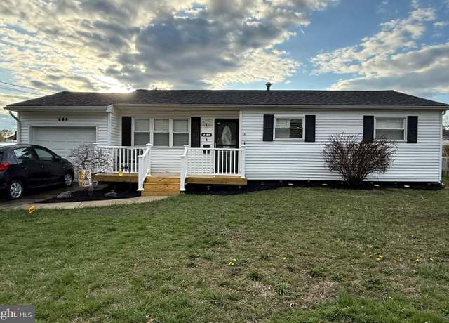 Property at 444 Pennington Dr, Westampton, NJ 08060, 3 beds, 2 baths