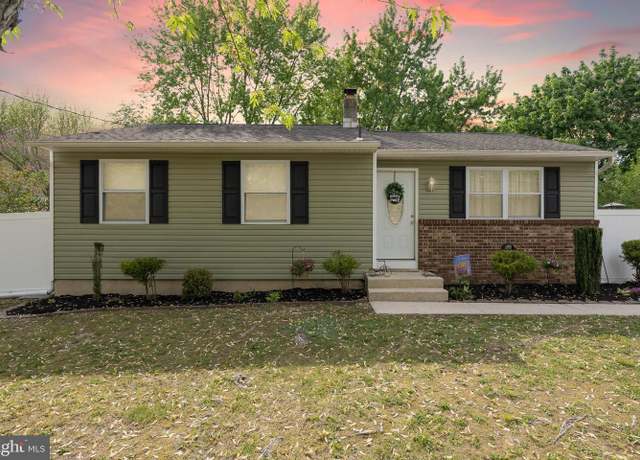 Property at 802 S 6th St, Vineland, NJ 08360, 3 beds, 1.5 baths