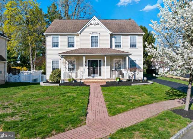 Property at 17 Emily Pl, Hamilton, NJ 08690, 4 beds, 2.5 baths