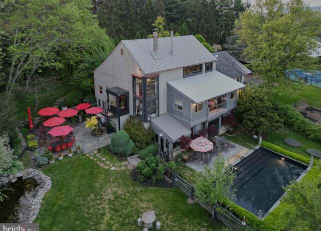 Property at 108 Beaumont Dr, Newtown, PA 18940, 5 beds, 4 baths
