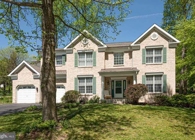 Property at 707 Dover Court Pl, Downingtown, PA 19335, 4 beds, 2.5 baths