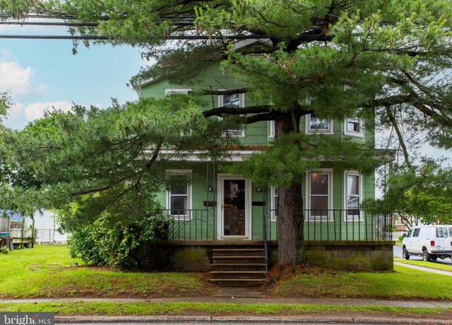 Property at 1200 4th Ave, Essington, PA 19029, 3 beds, 1.5 baths