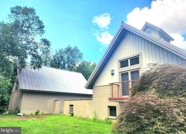 Property at 157 Bortondale Rd, Media, PA 19063, 1 bed, 2 baths
