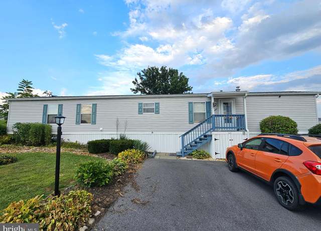 Property at 5357 Bradford Ln, Macungie, PA 18062, 2 beds, 2 baths