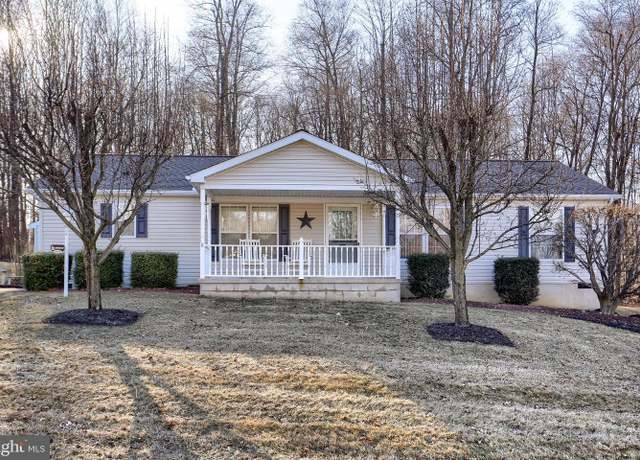 Property at 1018 Hemlock Cir, Manheim, PA 17545, 3 beds, 2 baths