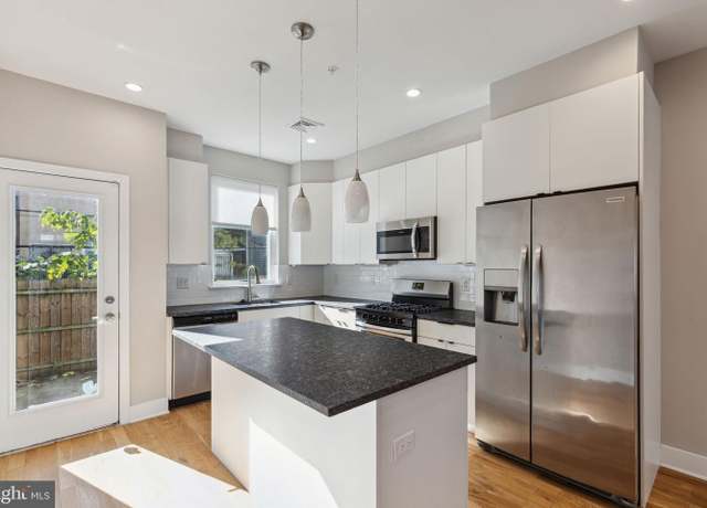 Property at 2642 Manton St, Philadelphia, PA 19146, 3 beds, 2.5 baths