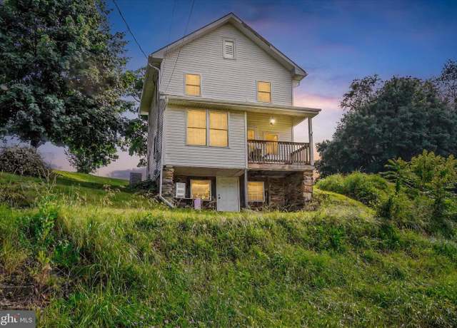 Property at 615 Boxwood Rd, Red Lion, PA 17356, 2 beds, 1 bath