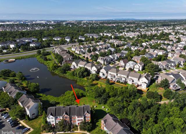 Property at 20943 Colecroft Sq, Ashburn, VA 20147, 3 beds, 2.5 baths