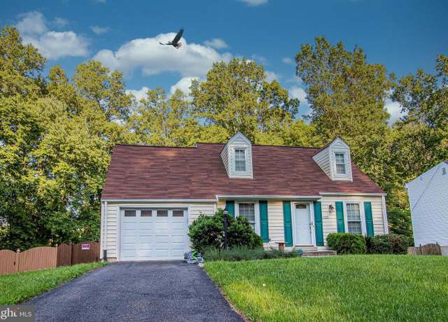 Property at 14365 Salsbury Ct, Woodbridge, VA 22193, 3 beds, 2.5 baths