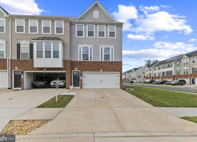 Property at 111 Half Moon Way, Fredericksburg, VA 22405, 3 beds, 3.5 baths