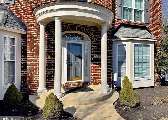 Property at 3215 Dunbratton Ct, Waldorf, MD 20601, 5 beds, 4.5 baths
