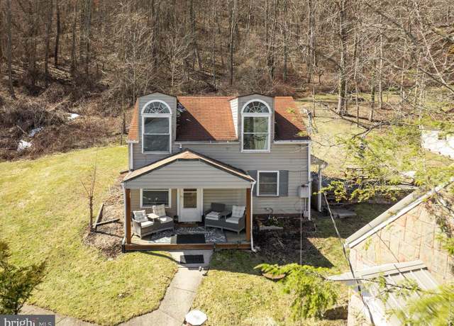 Property at 41 Fox Den Rd, Oakland, MD 21550, 2 beds, 1 bath