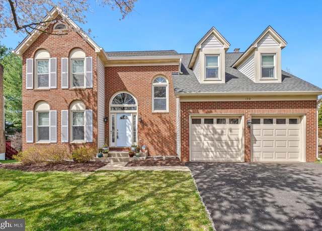 Property at 130 Englefield Dr, Gaithersburg, MD 20878, 4 beds, 3.5 baths