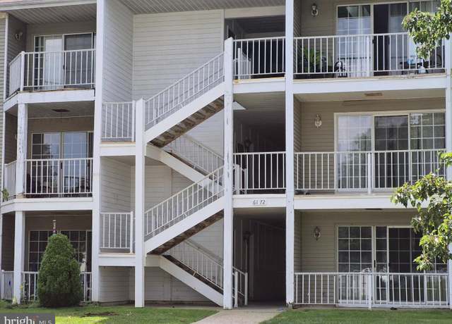 Property at 69 Iroquois Dr, Absecon, NJ 08205, 2 beds, 2 baths