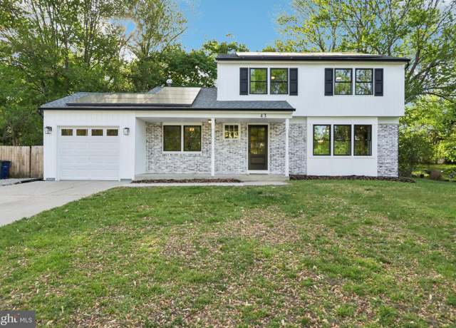 Property at 43 Knox Blvd, Marlton, NJ 08053, 4 beds, 1.5 baths