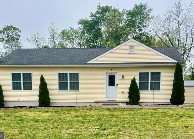 Property at 1530 N Orchard Rd, Vineland, NJ 08360, 3 beds, 2 baths