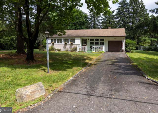 Property at 30 Summit Ave, Berlin, NJ 08009, 3 beds, 1 bath