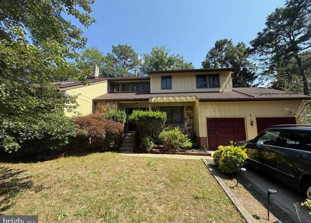 Property at 1 Bronwood Dr, Voorhees, NJ 08043, 4 beds, 2.5 baths