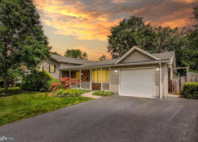 Property at 325 Table Rock Rd, Gettysburg, PA 17325, 4 beds, 3.5 baths
