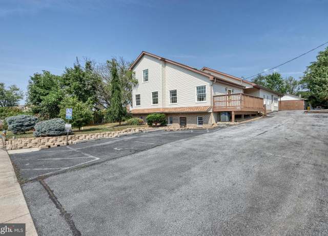 Property at 305 W Shady Ln, Enola, PA 17025, 8 beds