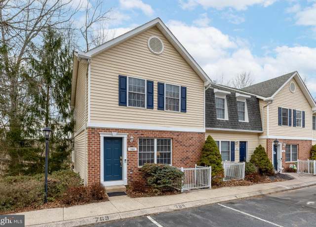 Property at 769 Oakwood Ave, State College, PA 16803, 3 beds, 3.5 baths