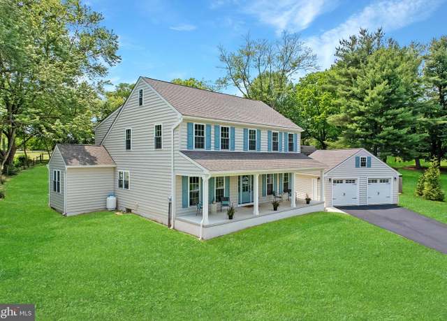 Property at 124 Spring House Way, Kennett Square, PA 19348, 4 beds, 2.5 baths