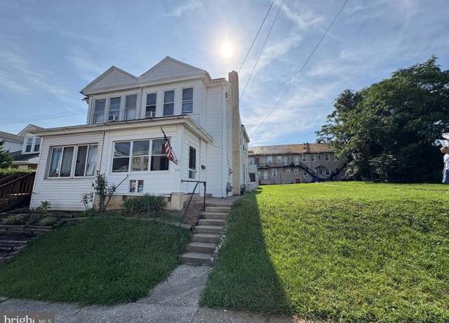 Property at 709 Dekalb St, Bridgeport, PA 19401, 3 beds, 1.5 baths