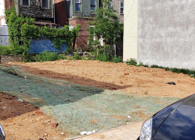 Property at 1529 W Oakdale St, Philadelphia, PA 19132