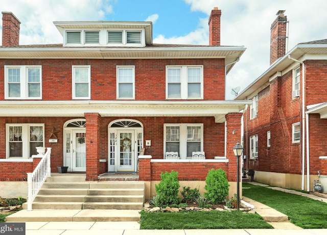 Property at 1221 Edison St, York, PA 17403, 3 beds, 1 bath