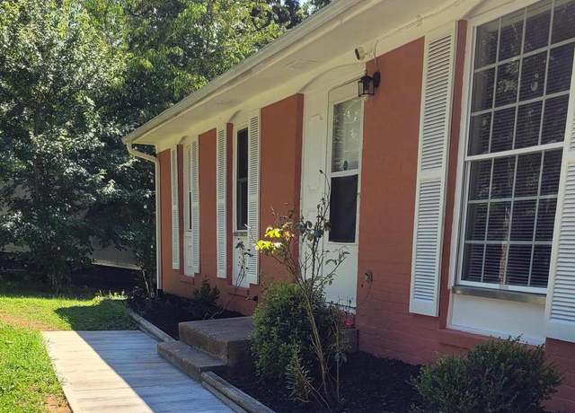 Property at 4632 Woods Edge Rd, Troy, VA 22974, 5 beds, 2 baths